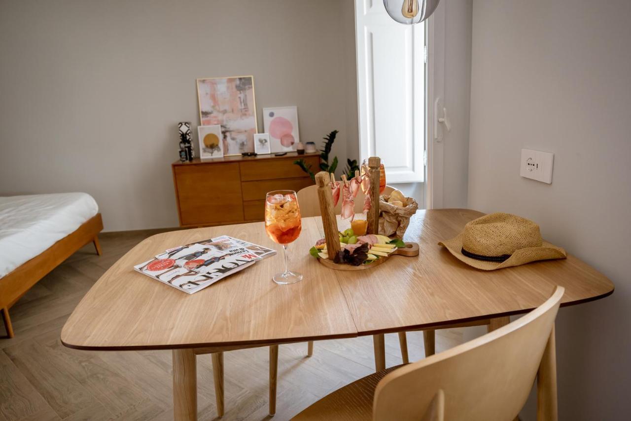 Vetriera41 Apartment กัสเตลบูโอโน ภายนอก รูปภาพ